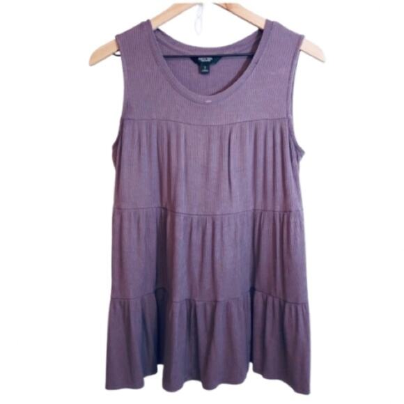 ❤️5/$25 SALE Vera Wang Simply Purple Ruffle Tiered Ribbed Flowy Tank Blouse Top - Picture 1 of 8
